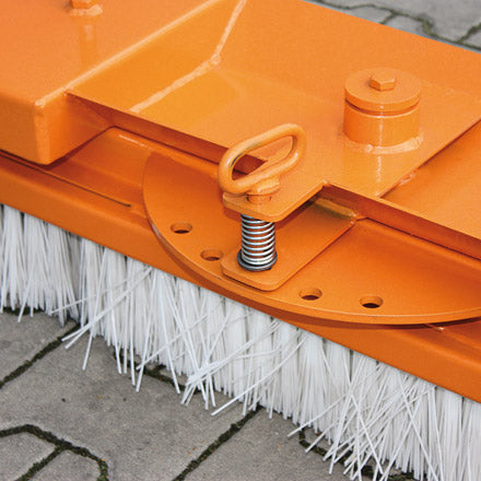 Kehrbesen für Gabelstapler und Radlader