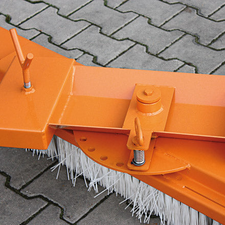 Kehrbesen für Gabelstapler und Radlader
